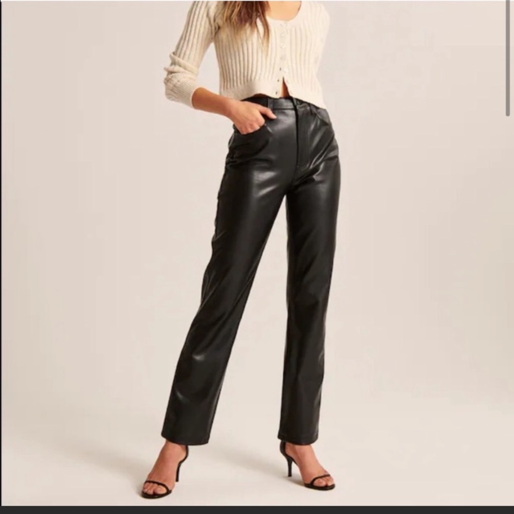 NWT Abercrombie 90s Vegan Leather Pant